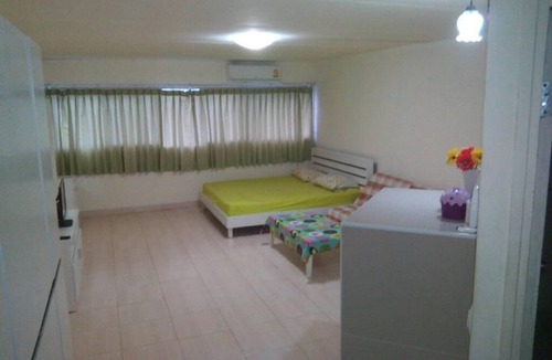 Ban Mai Apartment | Impact Don Mueang Bangkok Guest House For 3 Pax