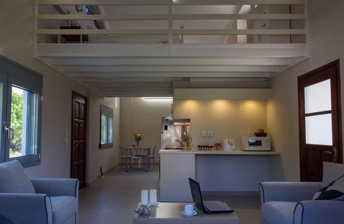 Eresos-Antissa House | In the 'Perivoli' house B