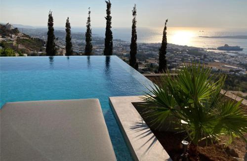 Paros House | Infinity sea view hillside villa with private pool