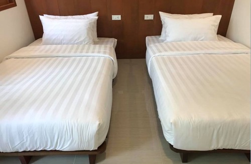 Su Thep Hostel | Insight Hostel