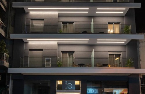 Petralona Apartment | IO SUITES