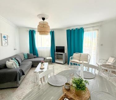 Livadia Apartment | Irenes Apartment