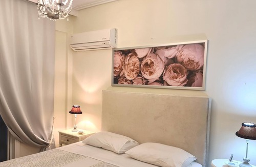 Karavomylos Apartment | IRIS Seafront/unique decoration/sunrise - long sunsets/10m from water