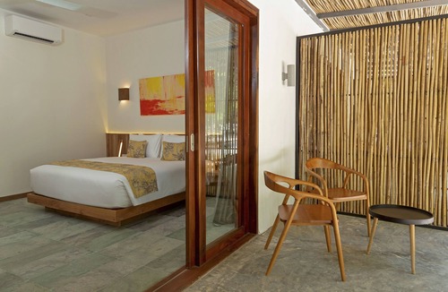 Koh Rong Sanloem Resort | Island Center Point