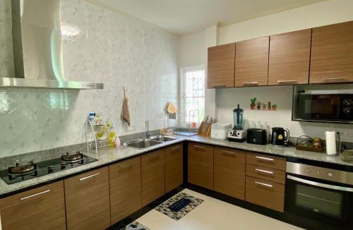 San Kamphaeng House | J&Y Happy Home