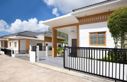 Thep Kasattri Villa | Japanese Style Villa Sunrise Garden B190