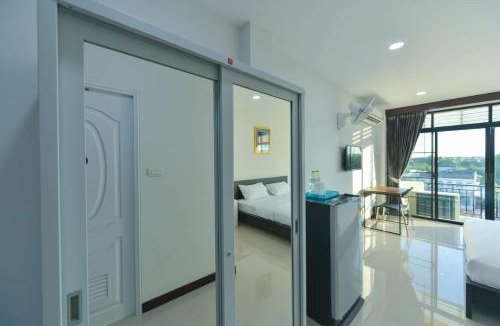 Surin Hotel | Jarat Mansion