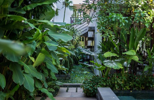 Sangkat Sla Kram Hotel | Jaya House River Park Hotel