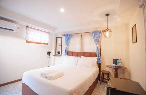 Sanam Pao Hotel | JB Home Bangkok - Victory monument