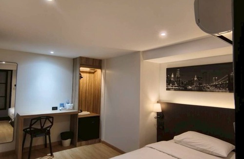 Bangkok Central Business District Hostel | Jellybean The Blocks Hostel Sukhumvit 10