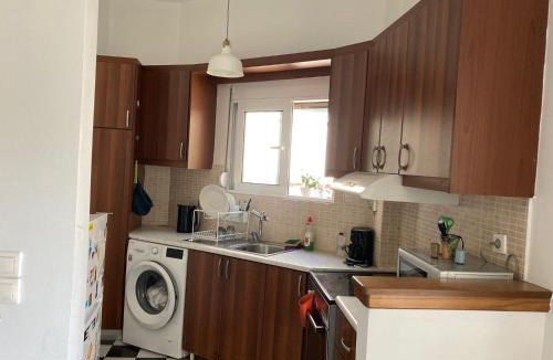 Petralona Apartment | Jenny's Central Apartment