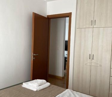 Petralona Apartment | Jenny's Central Apartment