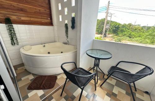 Koh Lan Resort | Jingle Bells Resort Kohlarn