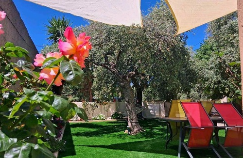 Prinos House | John and Tania's Garden