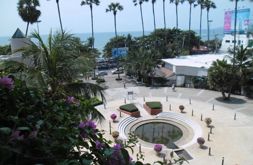 Jomtien Apartment | Jomtien PLAZA Condotel. Front the sea