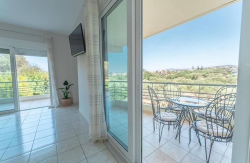 Kato Galatas Apartment | Joyful Guest House 2 Gaia by 8essentially
