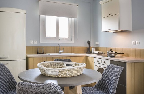 Mazarakata Apartment | Julia's Boutique Suites, Travliata, Cephallonia