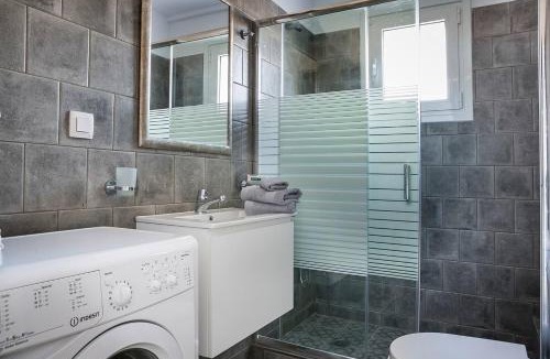 Mazarakata Apartment | Julia's Luxury Suites #1