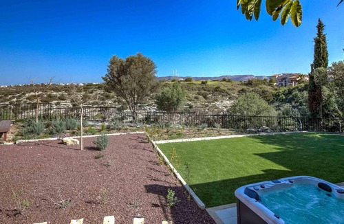 Aphrodite Hills Villa | Junior Villa IZ01 Serfer Rosa