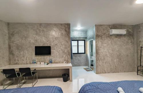 Phan Thong Hostel | K-Am คราม อมตะ รีสอร์ต
