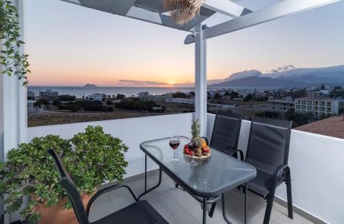 Neo Kalamaki House | Kalamaki-Sunset - Scenic Sunset & Sea Views - Steps from Shore!