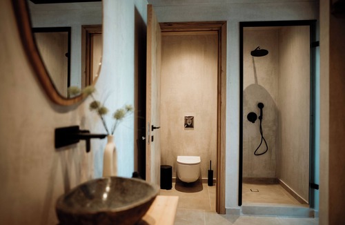 Keramoti House | Kalani Residence
