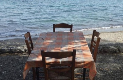 Karvelas Apartment | Kamares Beach Room 9