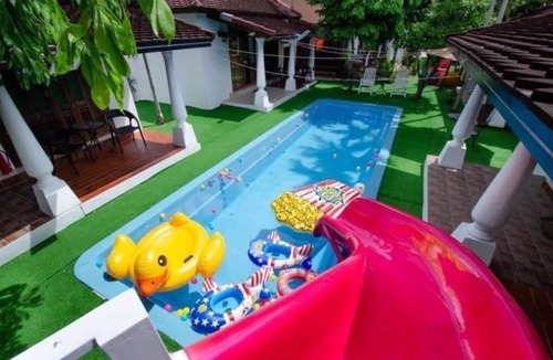 Na Chom Thian Villa | Karnie Cheer Pool Villa & Resort Pattaya with slow-paced atmosphere