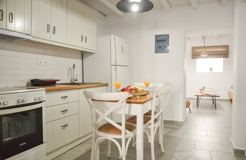 Plaka Apartment | Kastro View Apartment