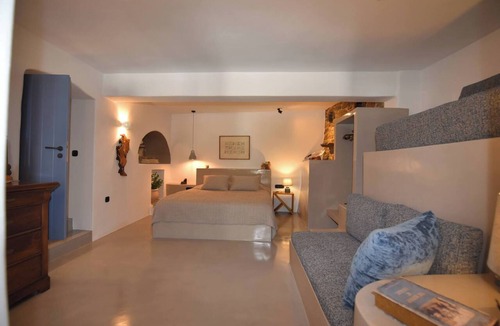 Tinos Hotel | Katoi Suite, Vivian Suites Tinos