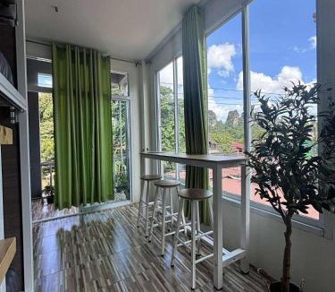 Khlong Sok Bed & Breakfast | khaosok Center Guesthouse