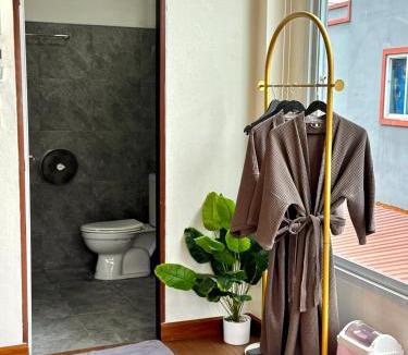 Khlong Sok Bed & Breakfast | khaosok Center Guesthouse