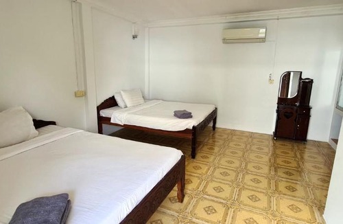 Krong Kaeb House | Khmer House Guesthouse