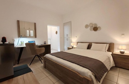 Finikia Apartment | Kiklamino Sunset Suites