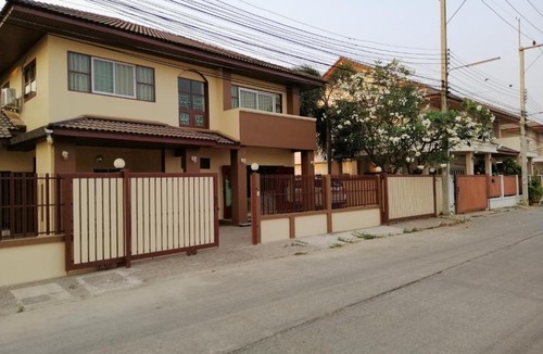 Ban Pong Apartment | Kim​ banpong