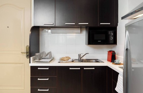Thonglor Condo | King Suite57m²BigTubBalconyKitchen+BTS+1GBsWiFi - Apartment