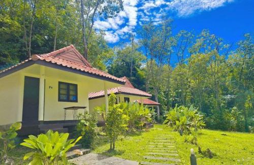 Ko Mook Resort | Koh Mook Rubber Tree Bungalows