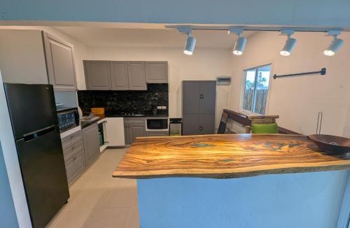 Thong Krut House | Koh Tan Cuisine High View