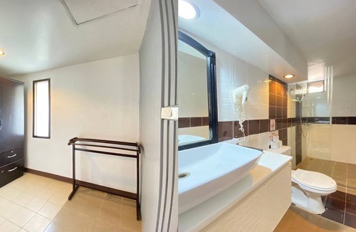 Ko Ngai Resort | Kohhai Fantasy Resort & Spa