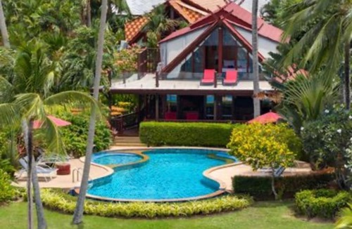 Bang Po Villa | KohSamui Maenam beachfront villa Thai style