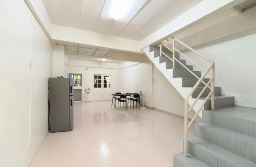 Samut Sakhon House | KoKo House, 500m the Pink Line MRT, Near Airport