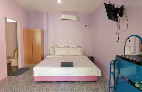 Tha Thaewawong Resort | Koniix Maiyok Resort Ko Sichang