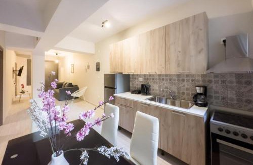 Filopappou Apartment | Koukaki Comfort - Modern 2BR near Acropolis by ΜΡS