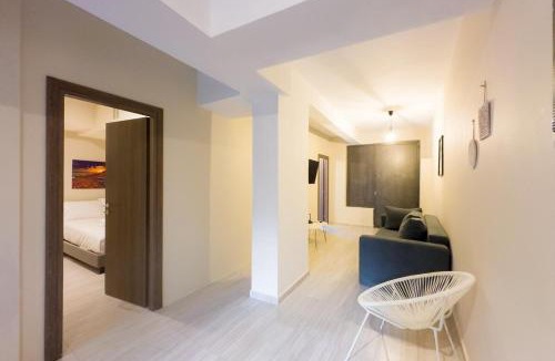 Filopappou Apartment | Koukaki Comfort - Modern 2BR near Acropolis by ΜΡS