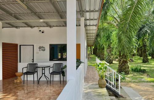 Nuea Khlong House | Krabi Bloom House