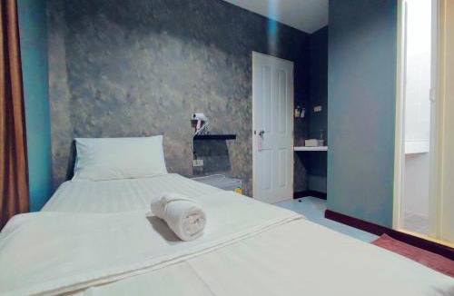 Chana Songkhram Hotel | KS HOUSE