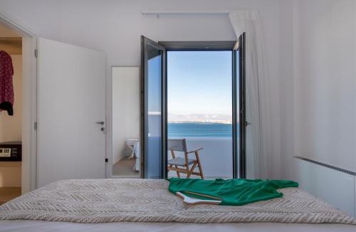 Naousa Bed & Breakfast | Kymo Luxury Suites Paros