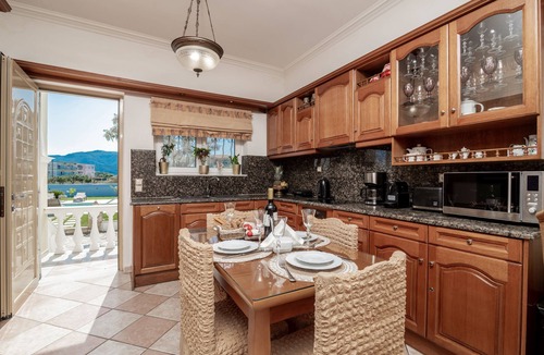 Agrilia House | La Casa Di Nina 4 Bedroom house with Private Pool