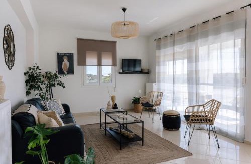Adele House | La Hacienda cozy home