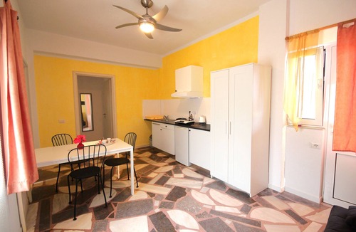 Ferma Apartment | La Luna Blu Apartment "Geco", sea view, 500 meters from the beach
